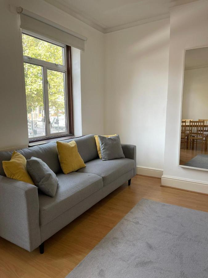 Amazing 3 Bedroom Flat Minutes From Tower Bridge Londres Extérieur photo