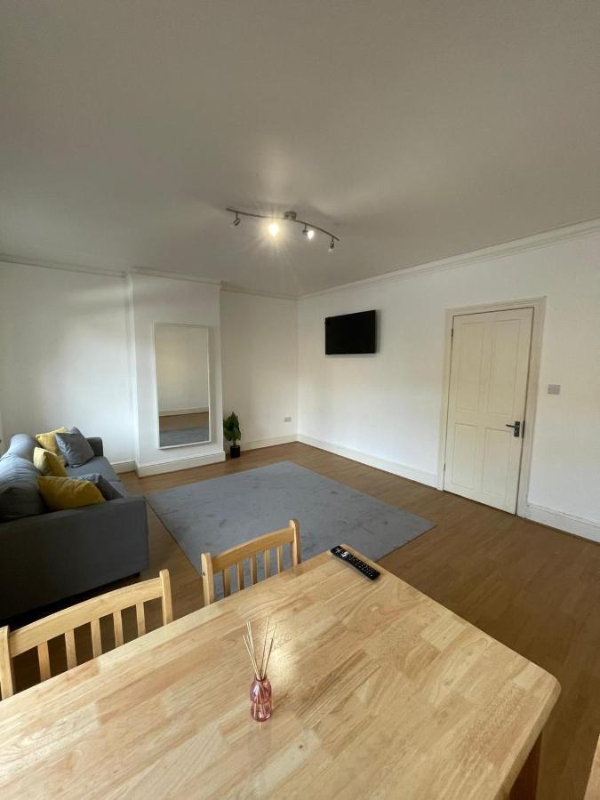 Amazing 3 Bedroom Flat Minutes From Tower Bridge Londres Extérieur photo